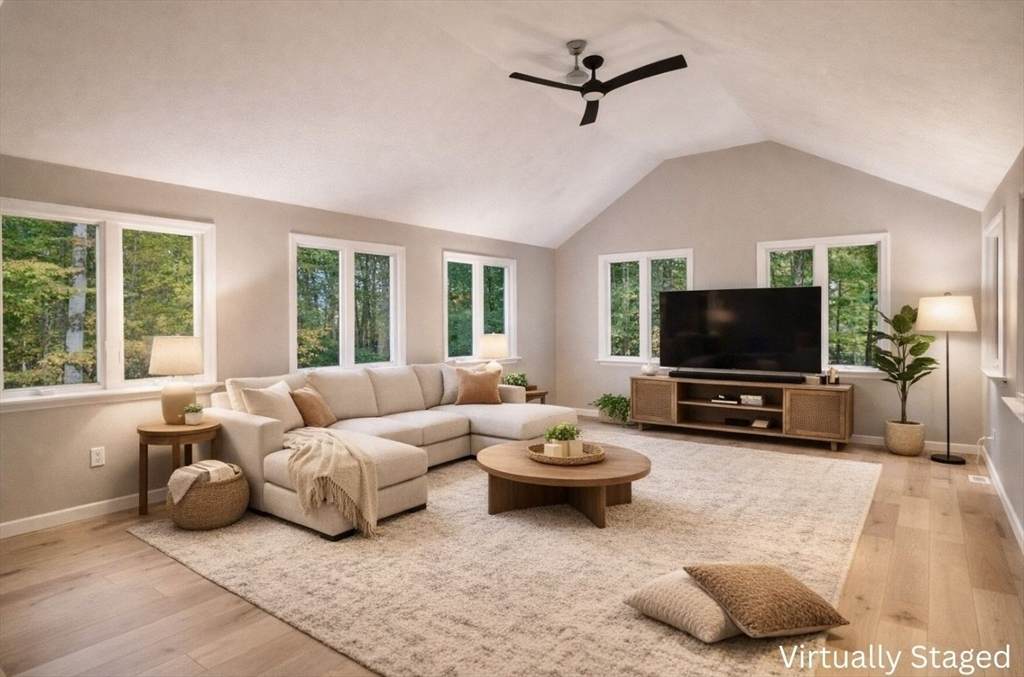 207 Bigelow St - Photo 1