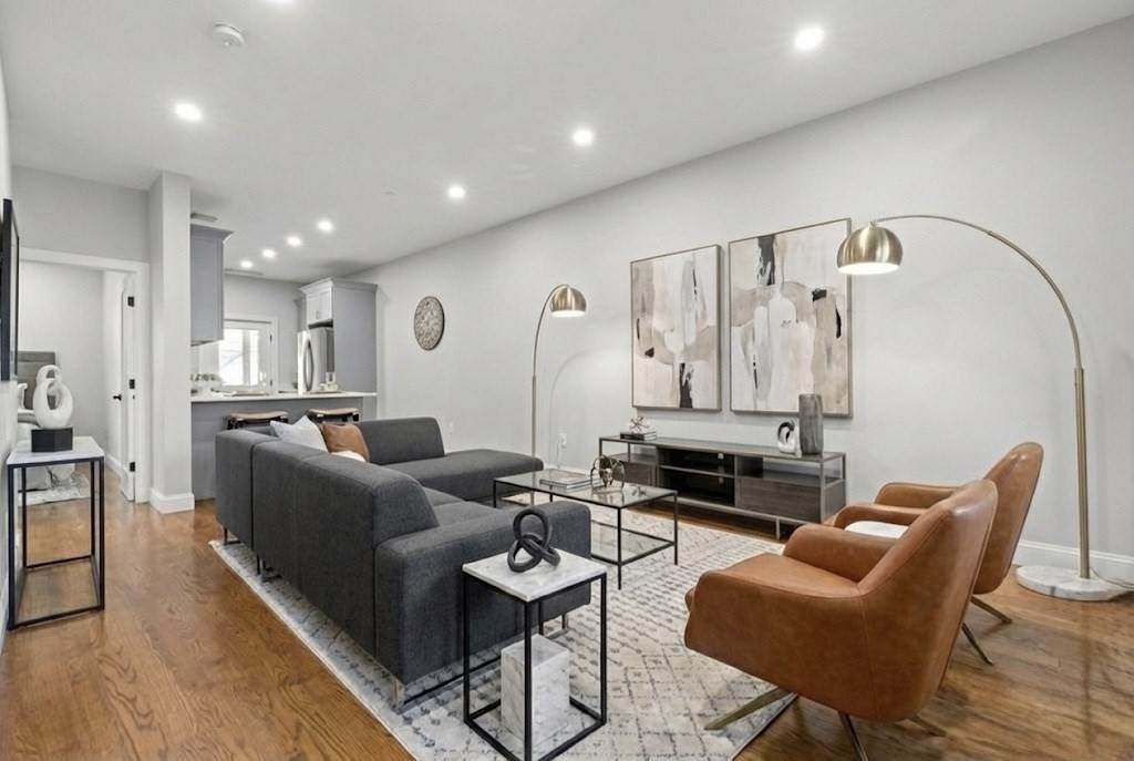 316 Princeton - Photo 1