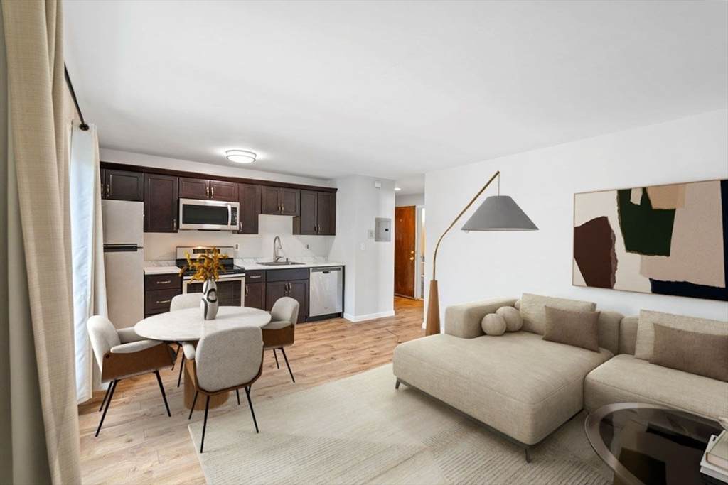 1030 Bennington - Photo 1