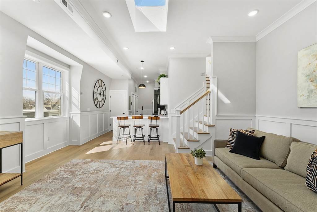 115 Thurston St - Photo 1