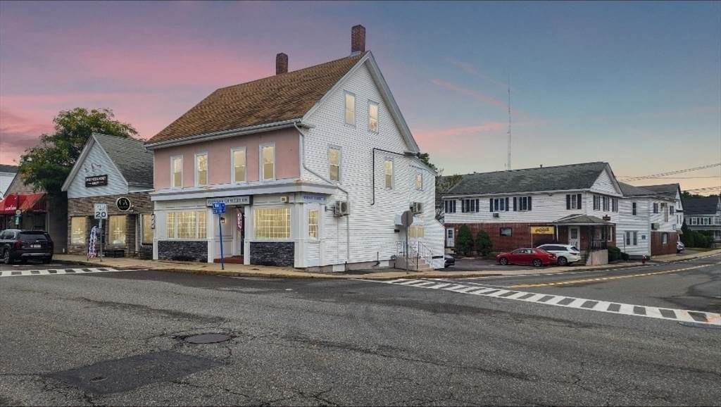 8 Wall Street - Photo 1