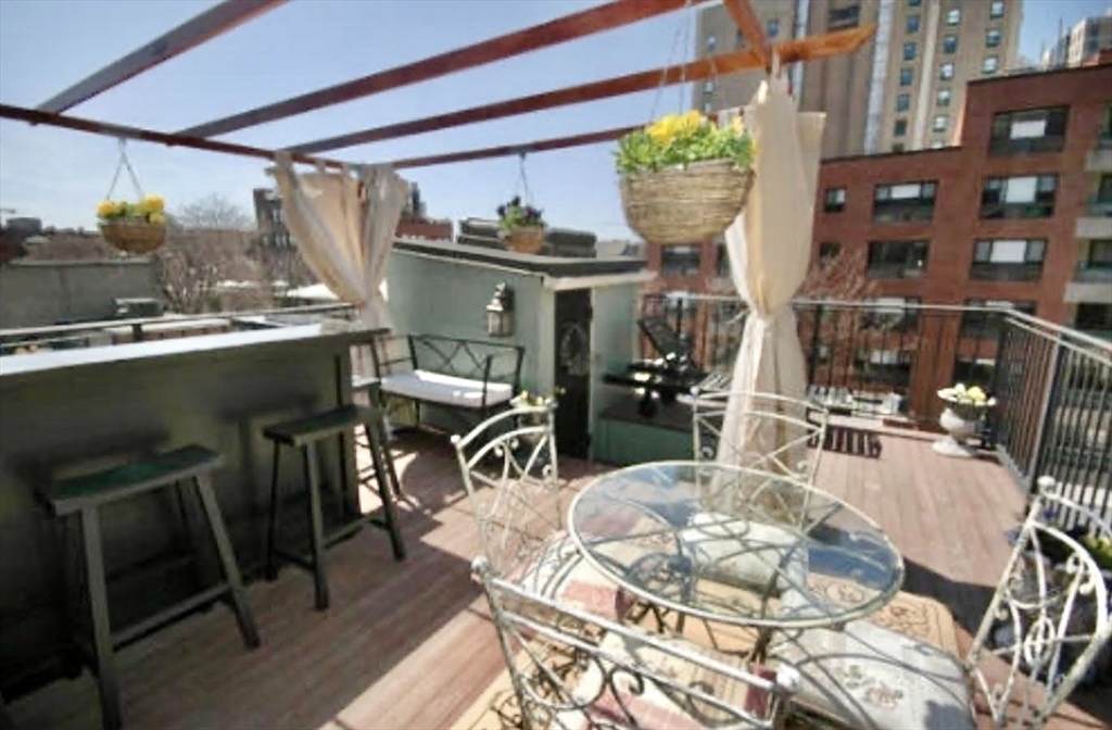 22 Shawmut St - Photo 1