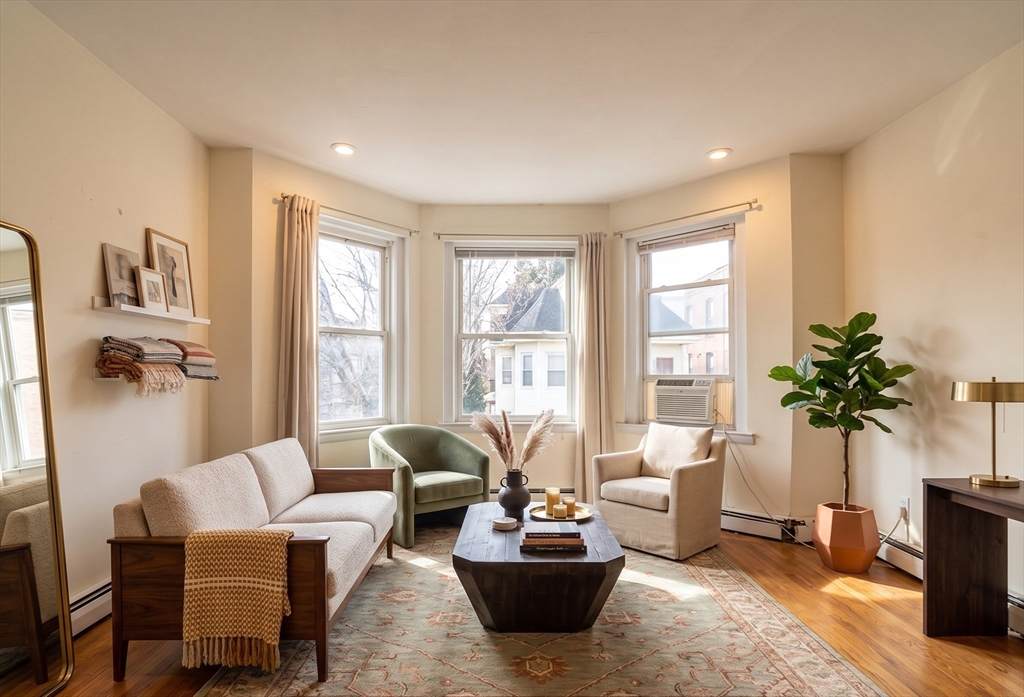 25 Chester Street - Photo 1