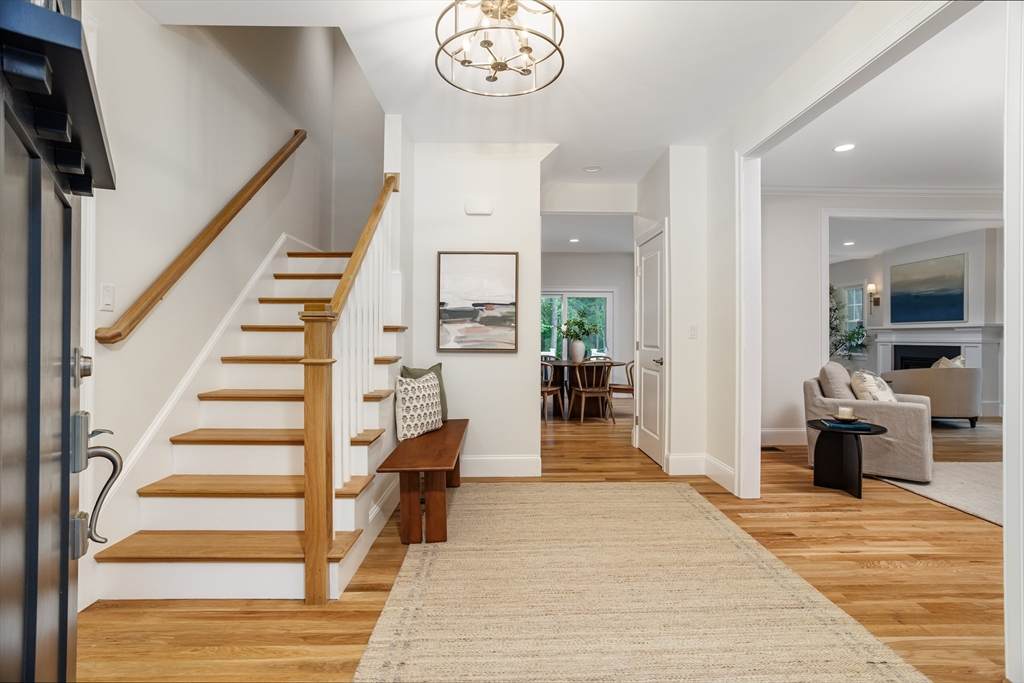 120 Maple St - Photo 1