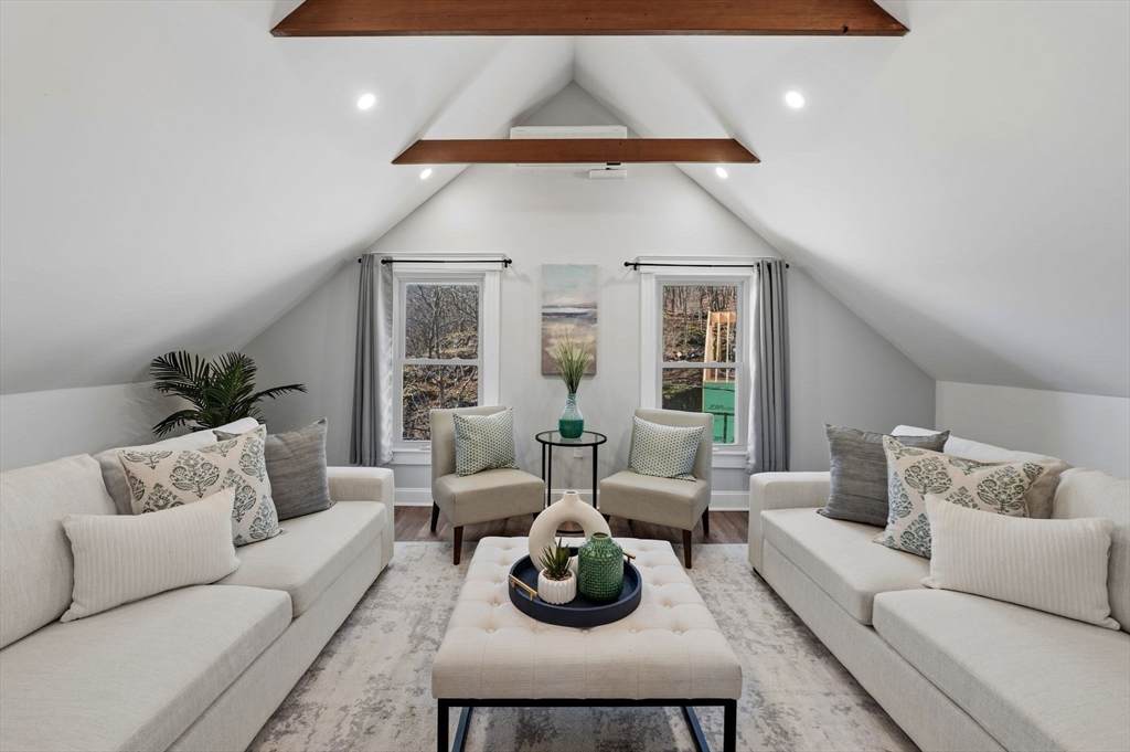 99 Mason - Photo 1
