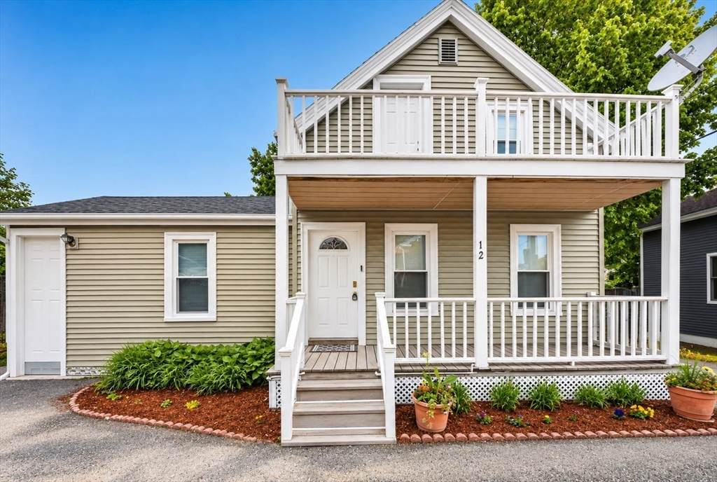 12 Cottage Pl - Photo 1