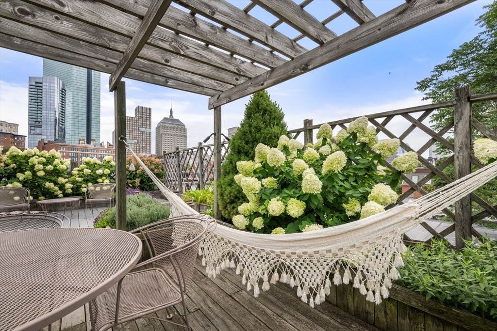 80 Appleton St - Photo 1
