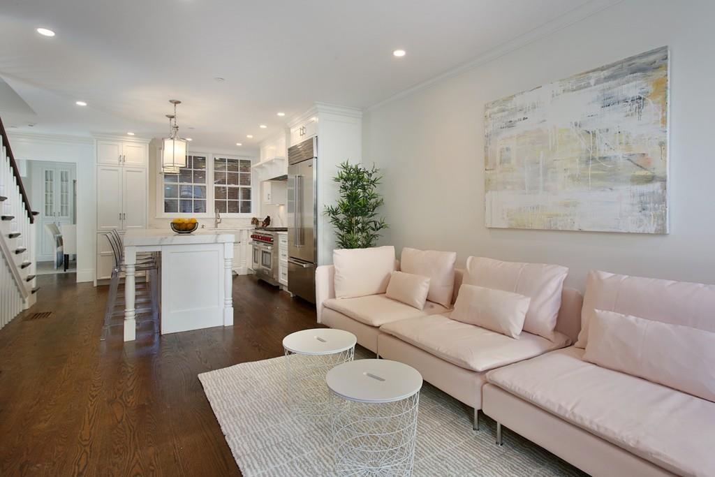 16 Pinckney St - Photo 1