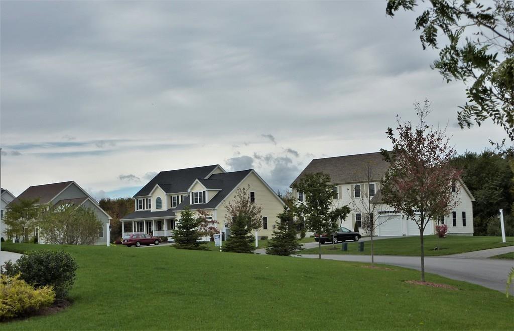 341 Finch Rd - Photo 1