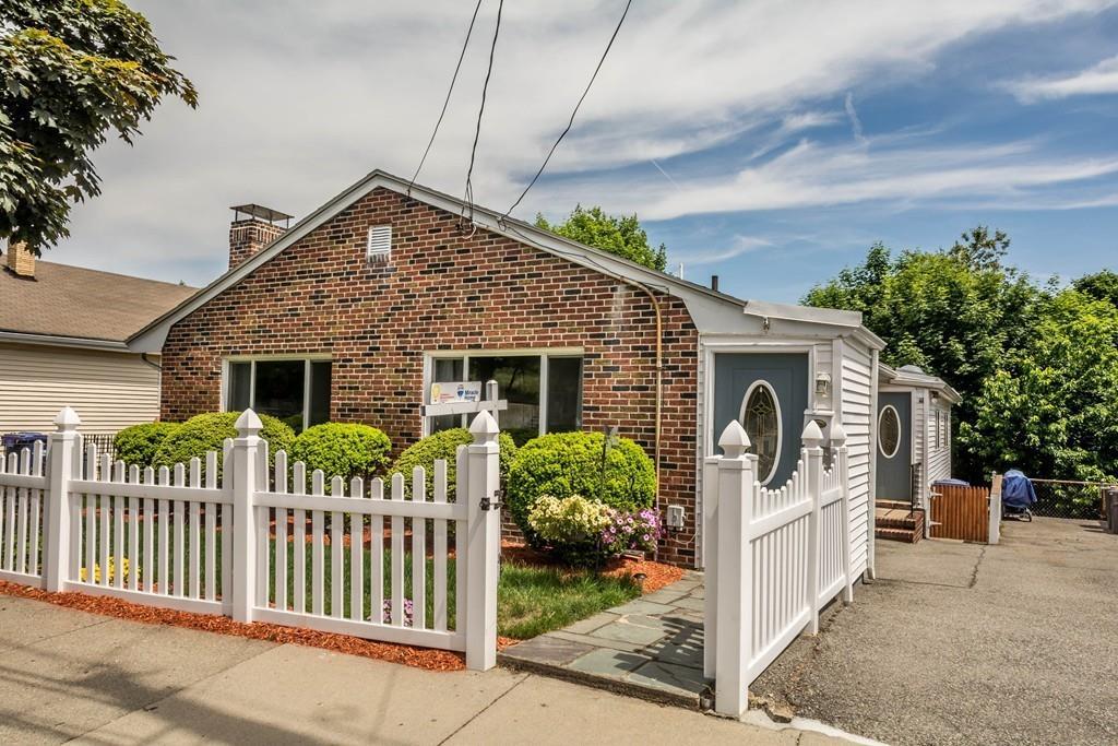 109 Faywood Ave - Photo 1