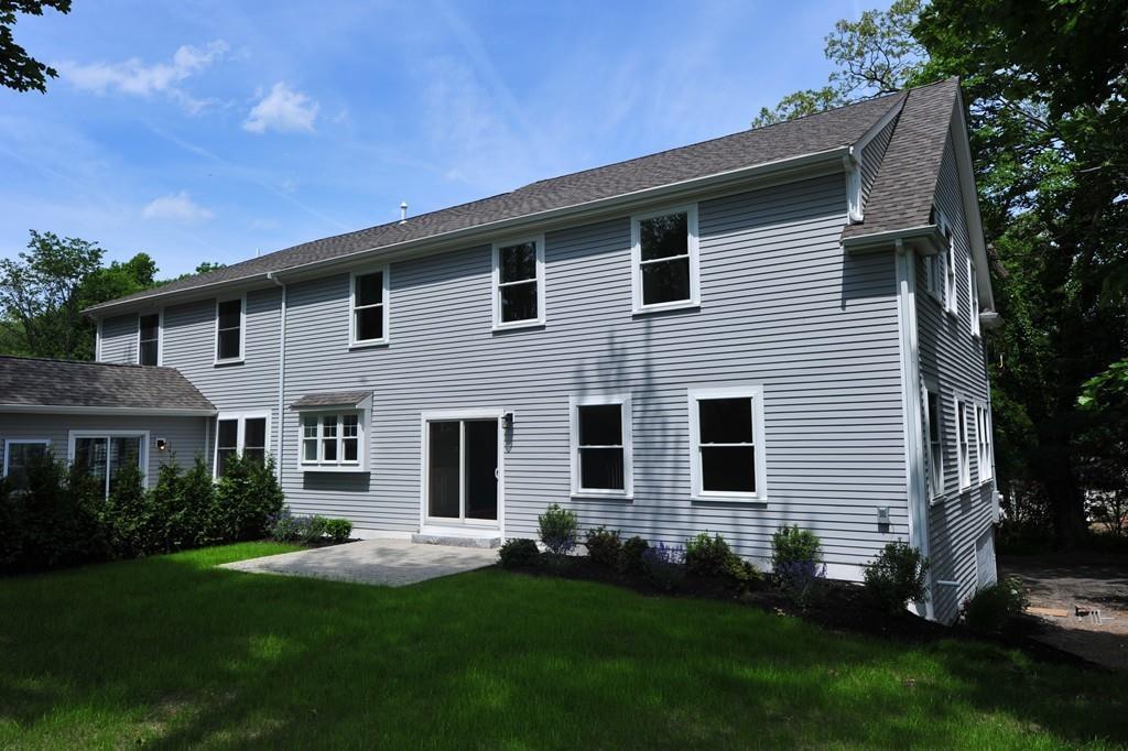 93 Beechwood St - Photo 1