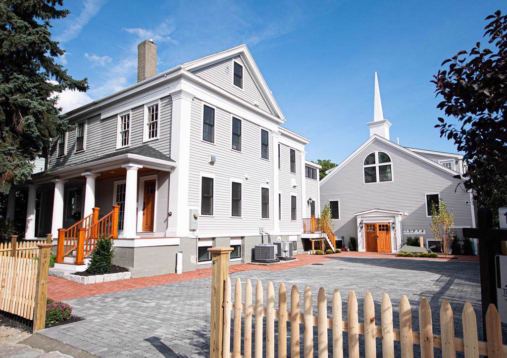 114 Inman Street - Photo 1