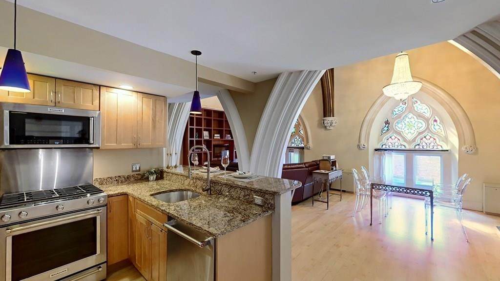 45 W Broadway - Photo 1