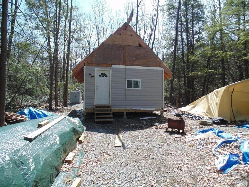 127 Round Hill Road - Photo 1