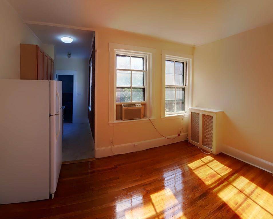 66 Marshal St - Photo 1