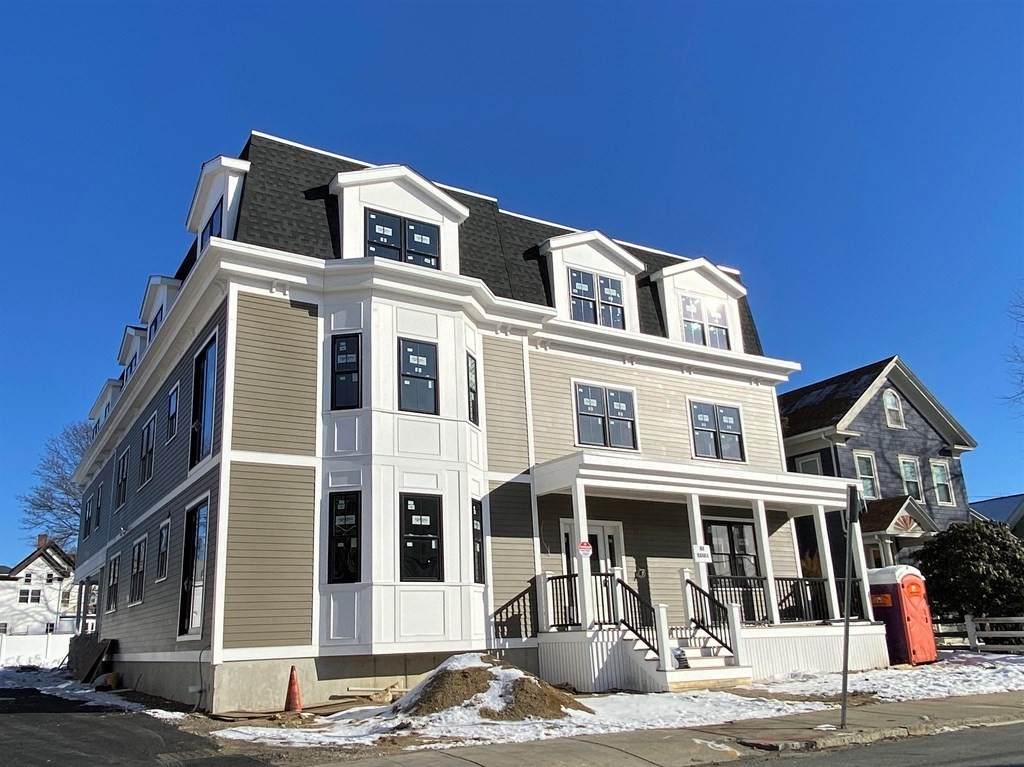 87 Essex Street - Photo 1