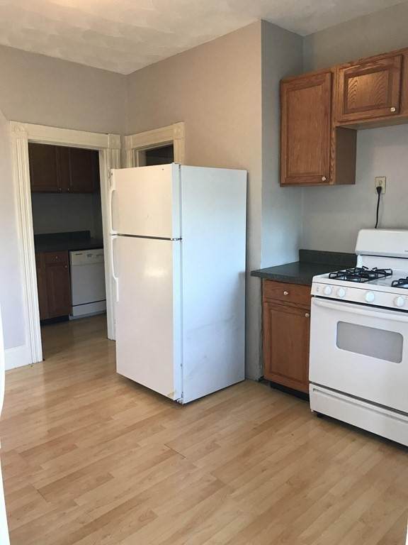 124 Berkshire St - Photo 1