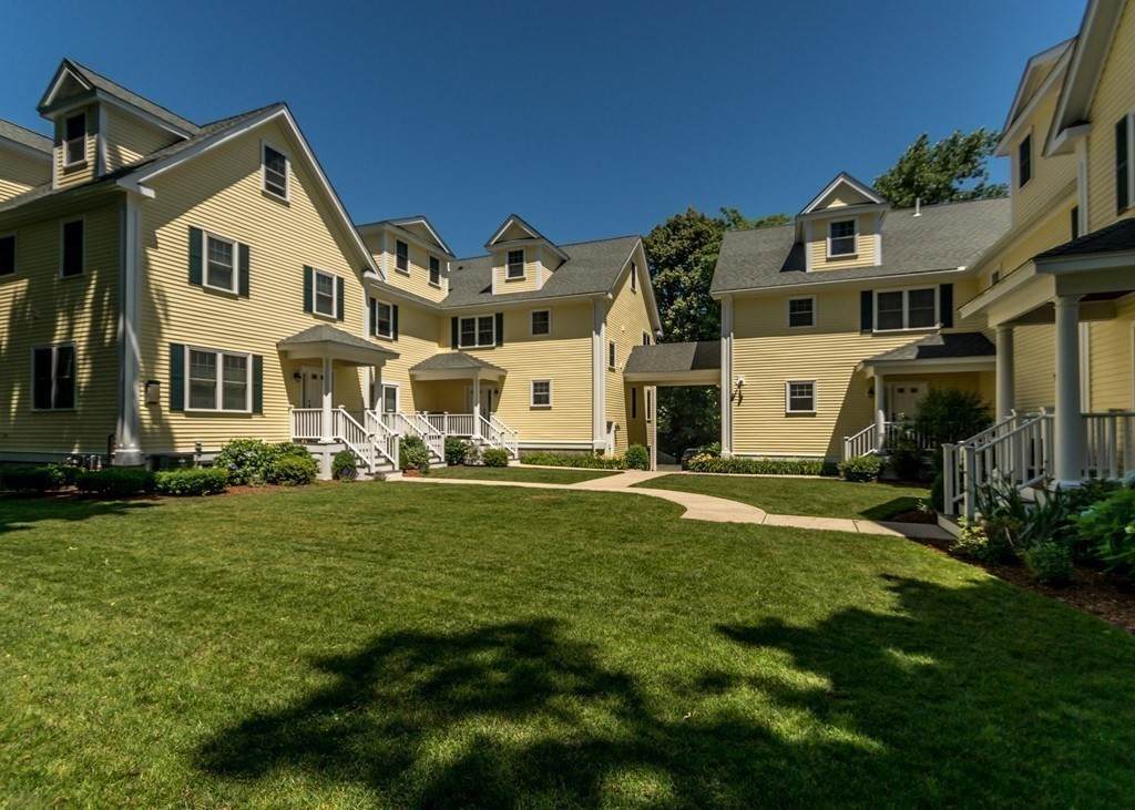 325 Bacon Street - Photo 1