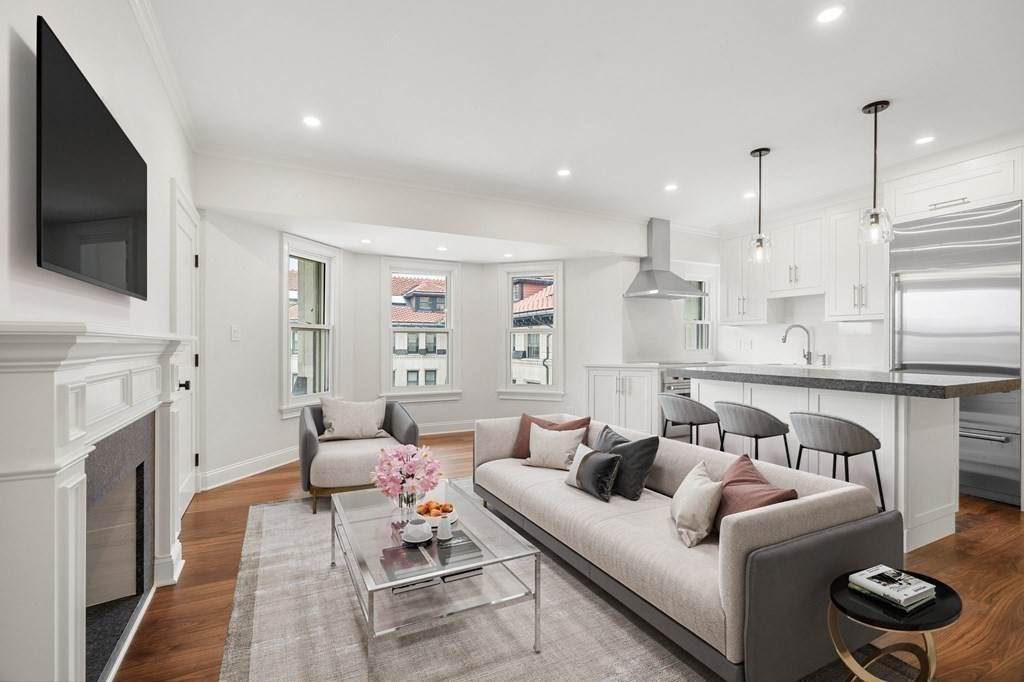 416 Commonwealth Ave - Photo 1