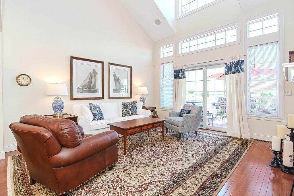 289 Village Rd - Photo 1