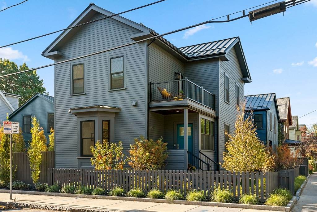 196 Pearl Street - Photo 1