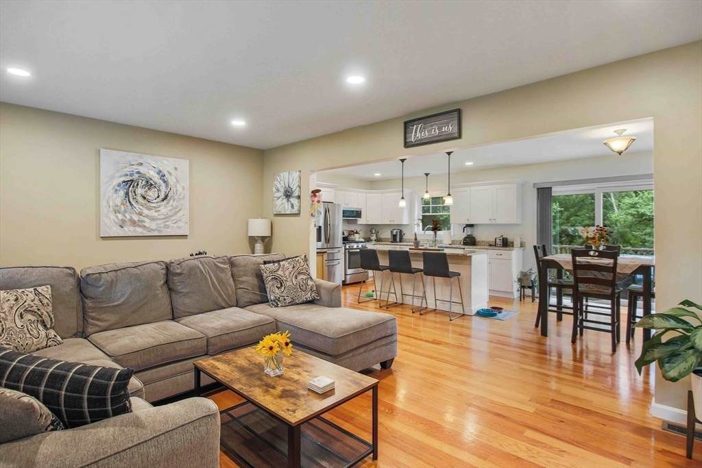 48 Alton Dr - Photo 1
