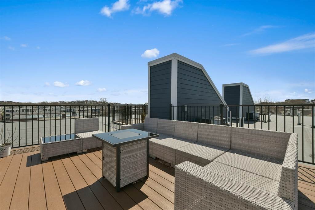 32 Pearl - Photo 1