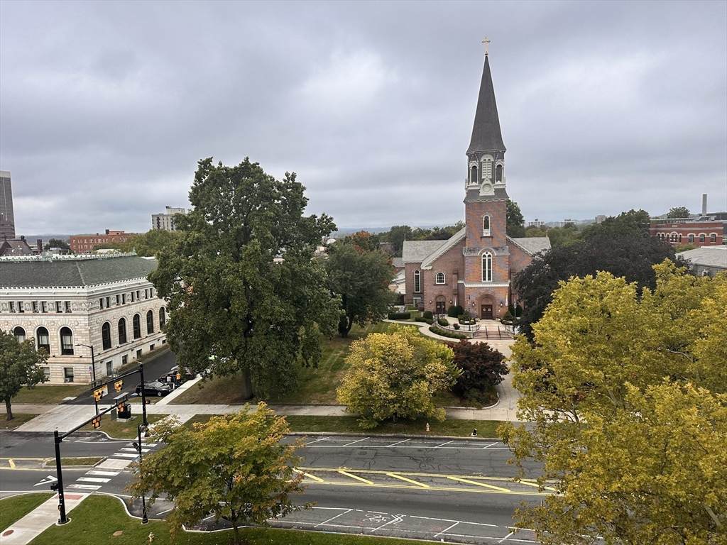 235 State St - Photo 1