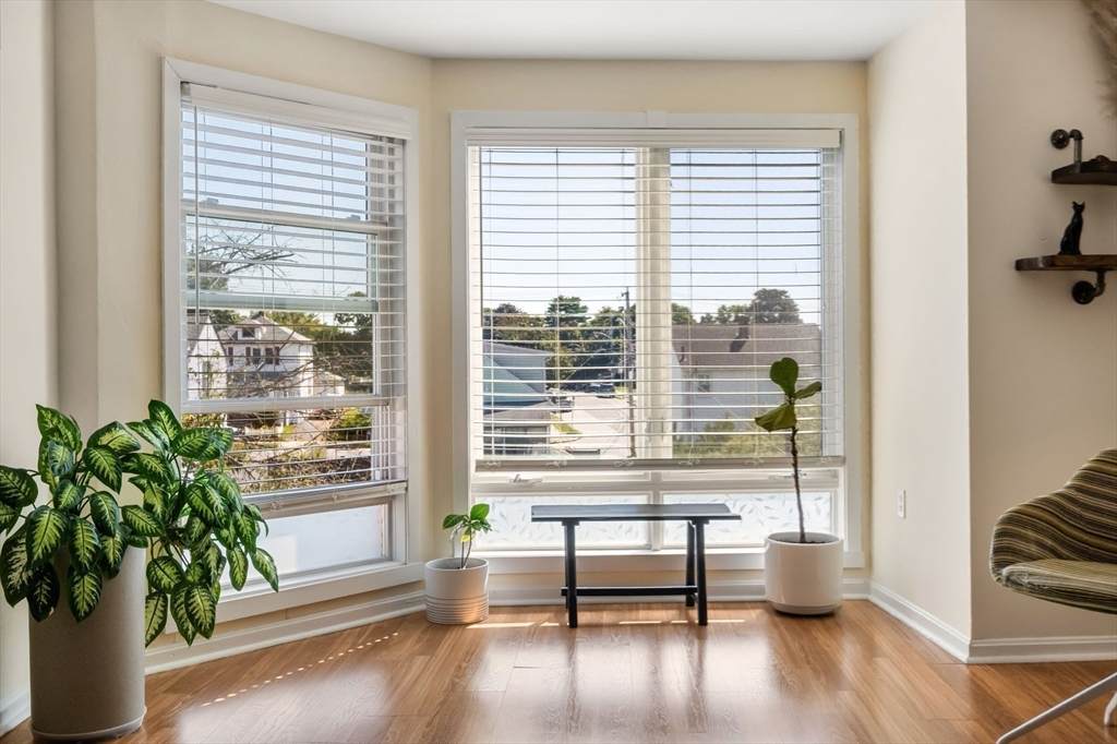 314 Riverside Ave - Photo 1