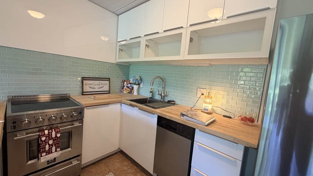 200 Swanton St - Photo 1