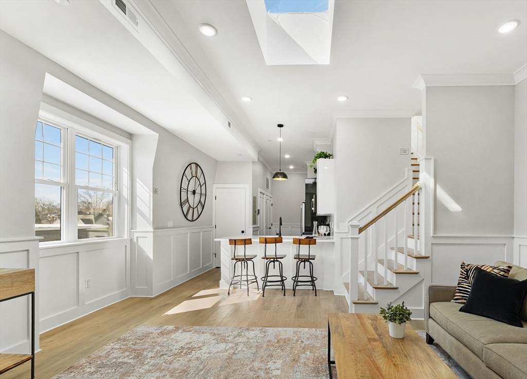 115 Thurston St - Photo 1