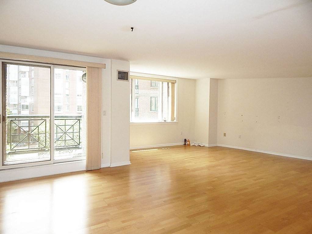 10 Rogers Street - Photo 1