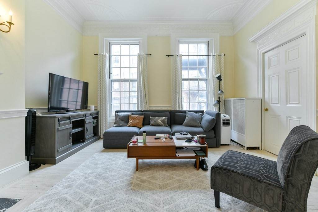 61 Marlborough Street - Photo 1