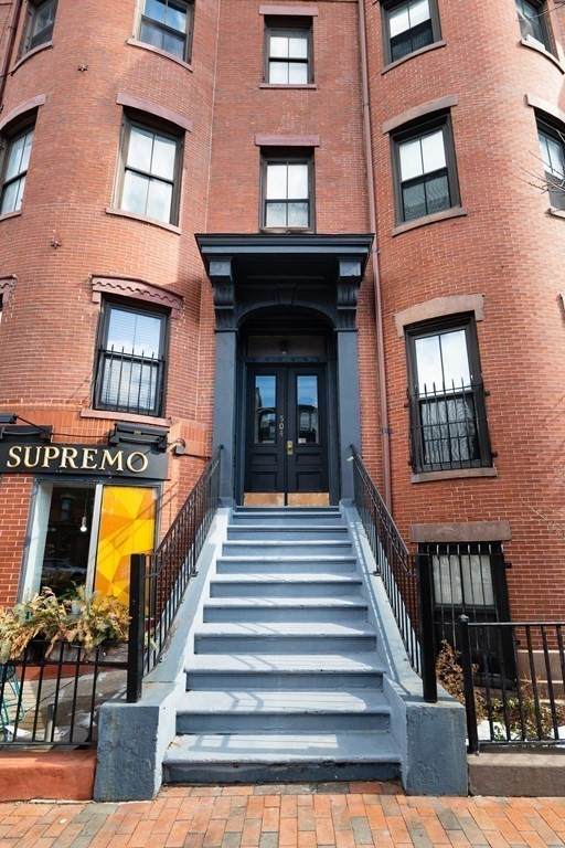 504 Massachusetts Ave - Photo 1