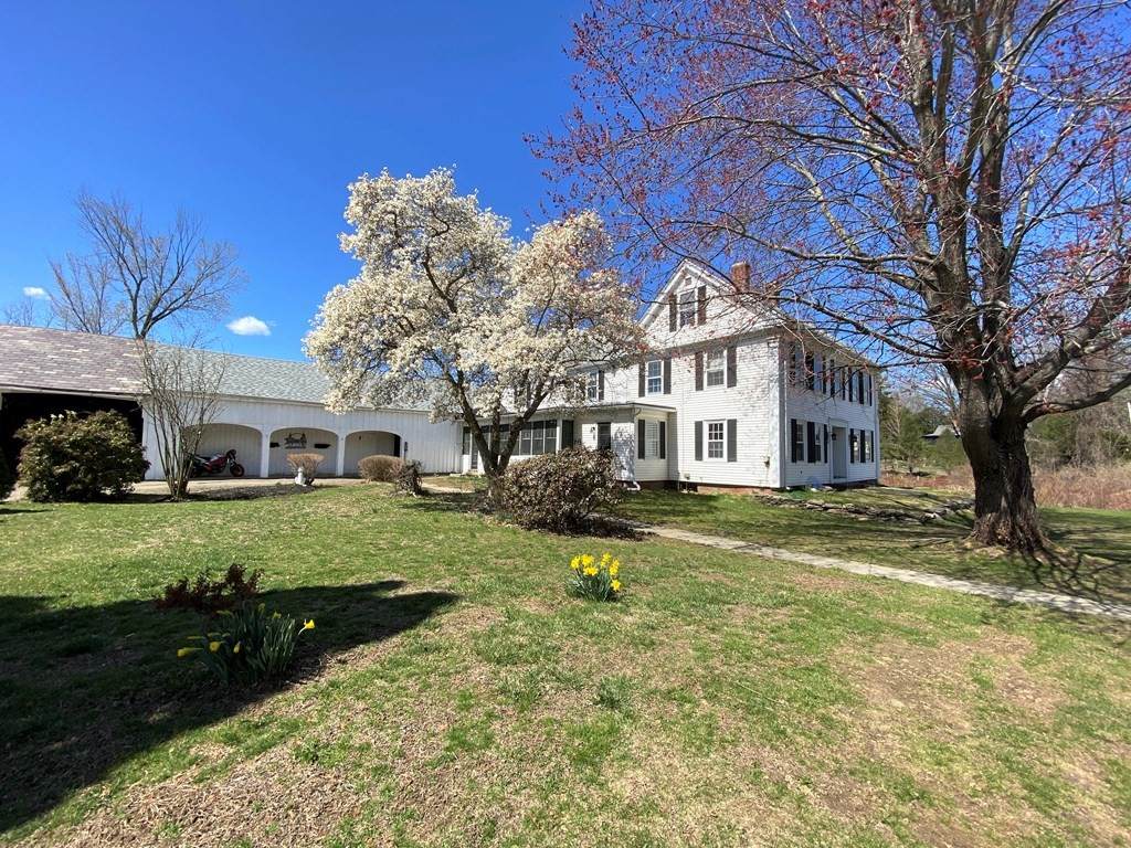 387 Greenfield - Photo 1