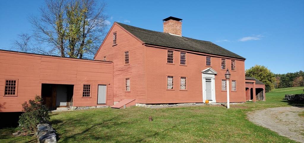 204 W Bare Hill Rd - Photo 1