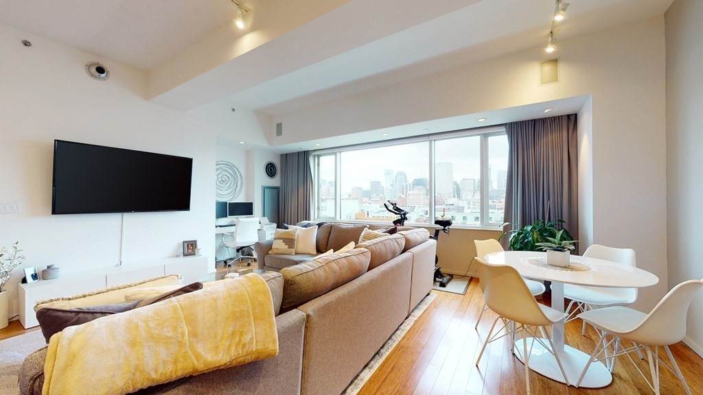 141 Dorchester Ave - Photo 1