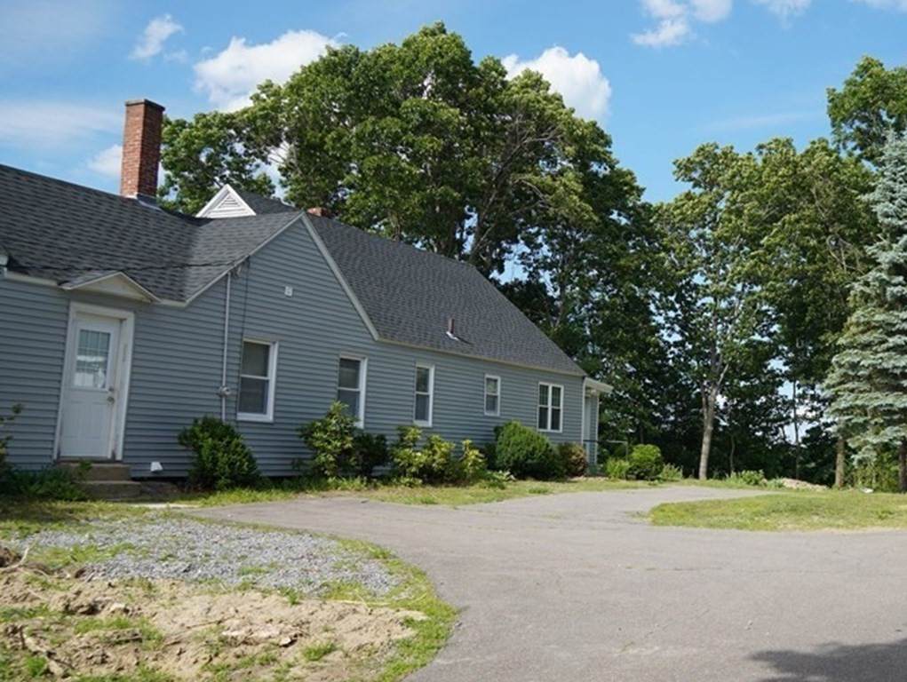 485 Clarendon St - Photo 1