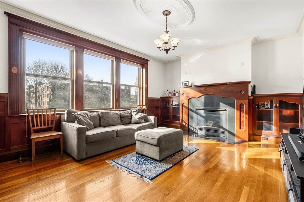 25 Stearns Road - Photo 1