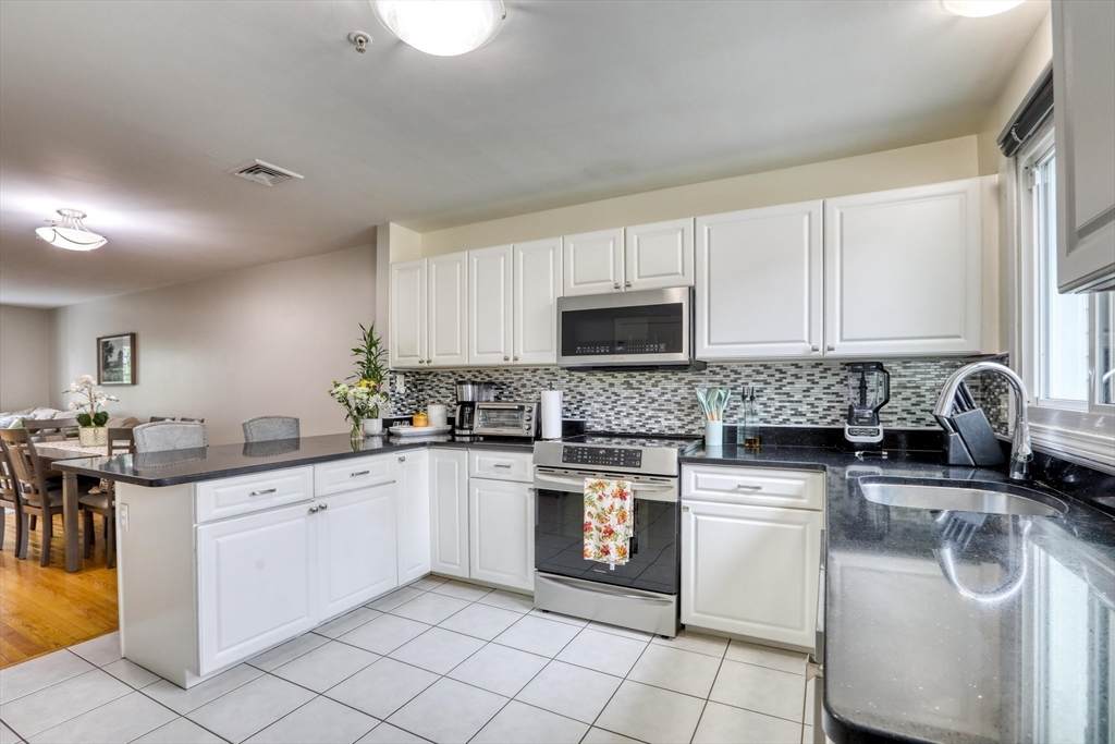625 Revere Beach Pkwy - Photo 1