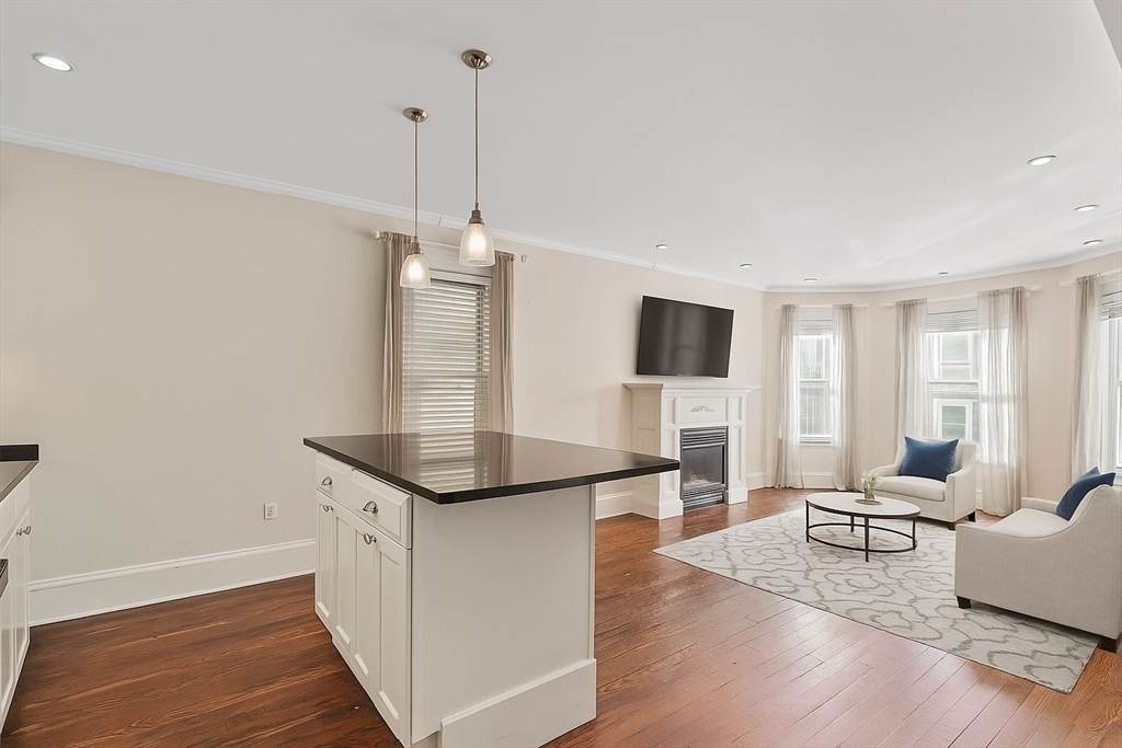 444 E 8th St. - Photo 1