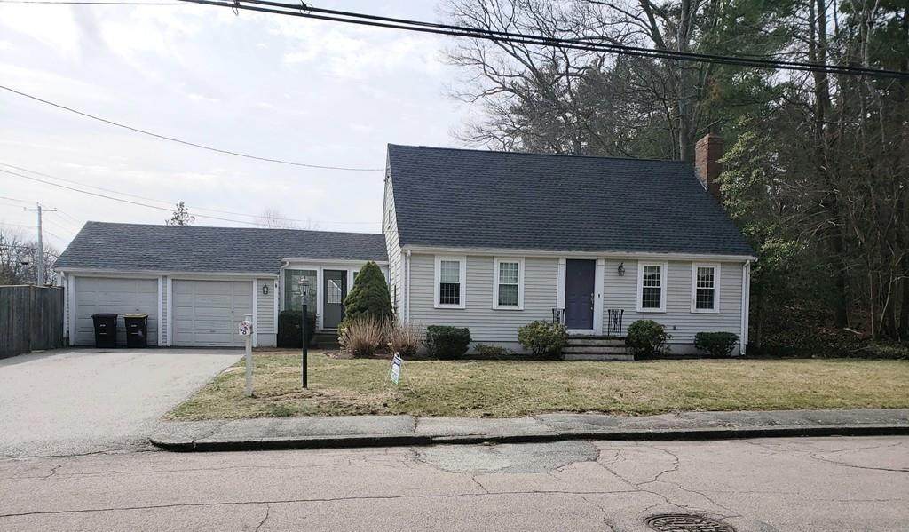 8 Governor Winthrop Lane - Photo 1 8 Governor Winthrop Lane - Photo 1
