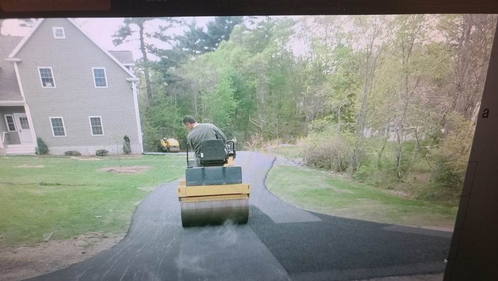 100 Confidential Paving & Sealing - Photo 1