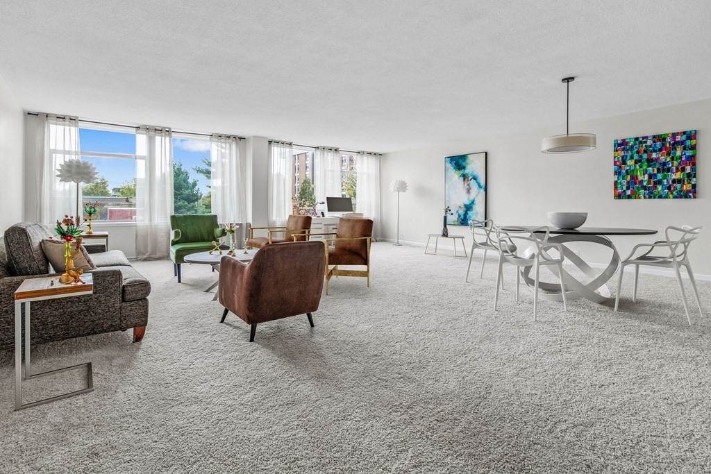 70 Park - Photo 1