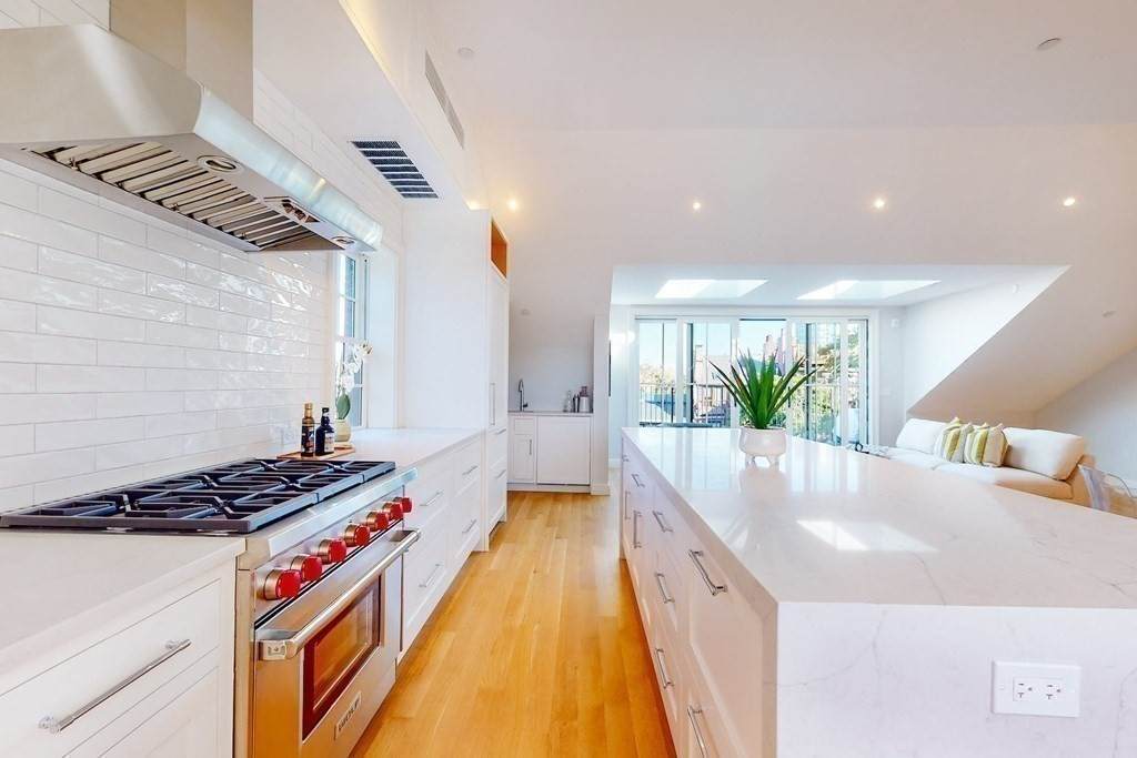 83 Mount Vernon - Photo 1