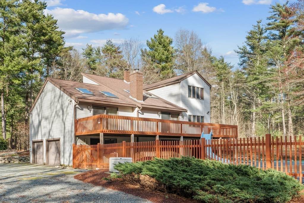 55 Hill Street - Photo 1