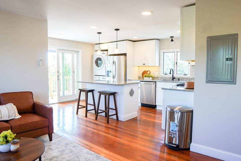 159 Cowper St - Photo 1