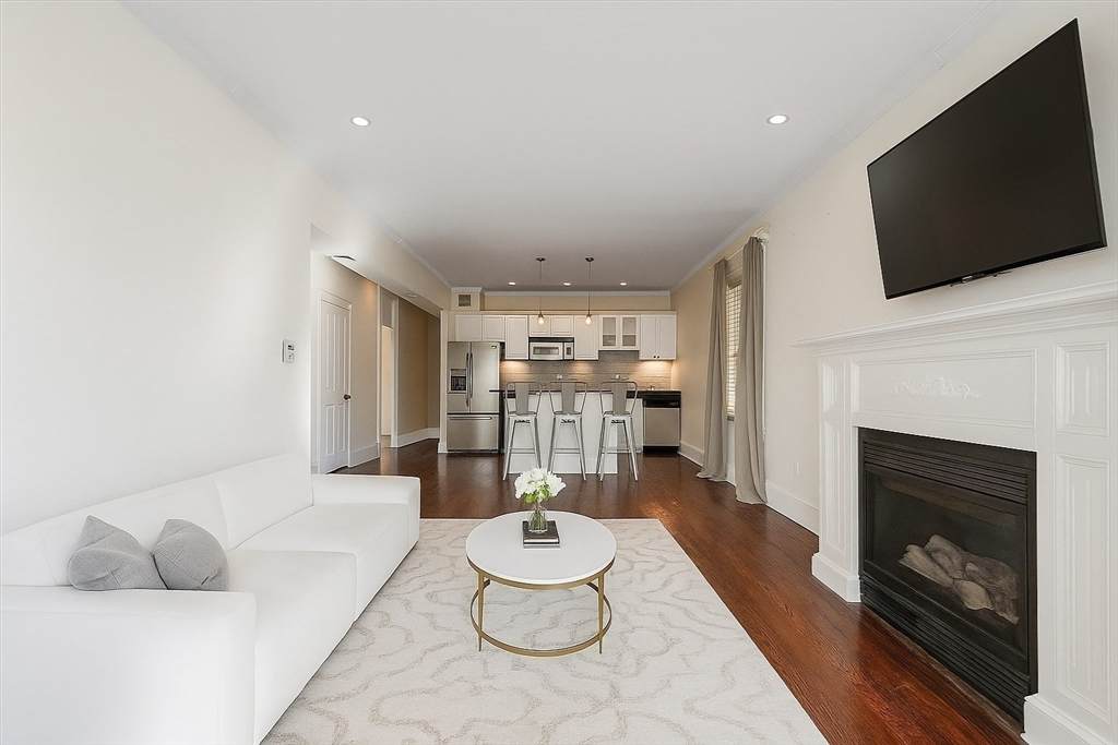 444 E 8th St. - Photo 1