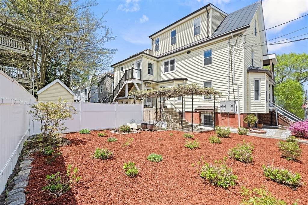 29 Hanson St - Photo 1
