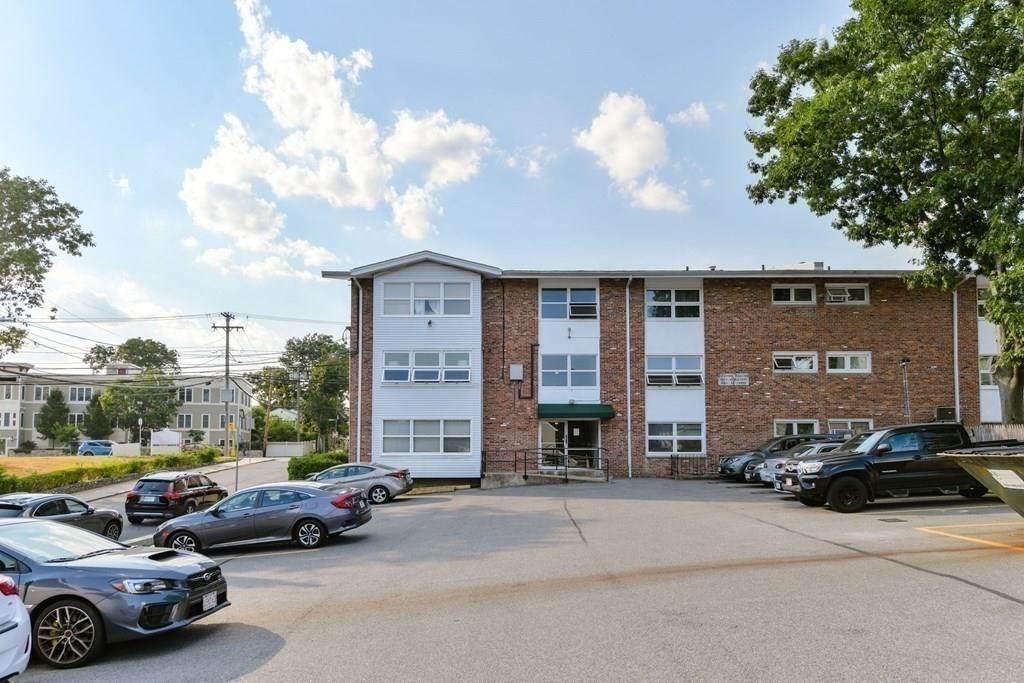 5140 Washington St - Photo 1